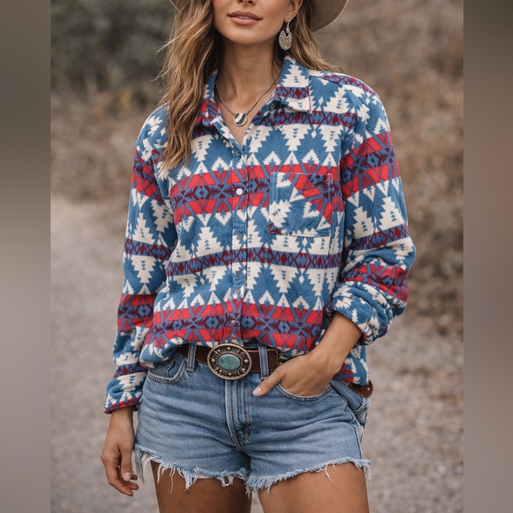 Wrangler Size XXL Blue and Red Aztec Patterned Fleece‎ Jacket Shacket